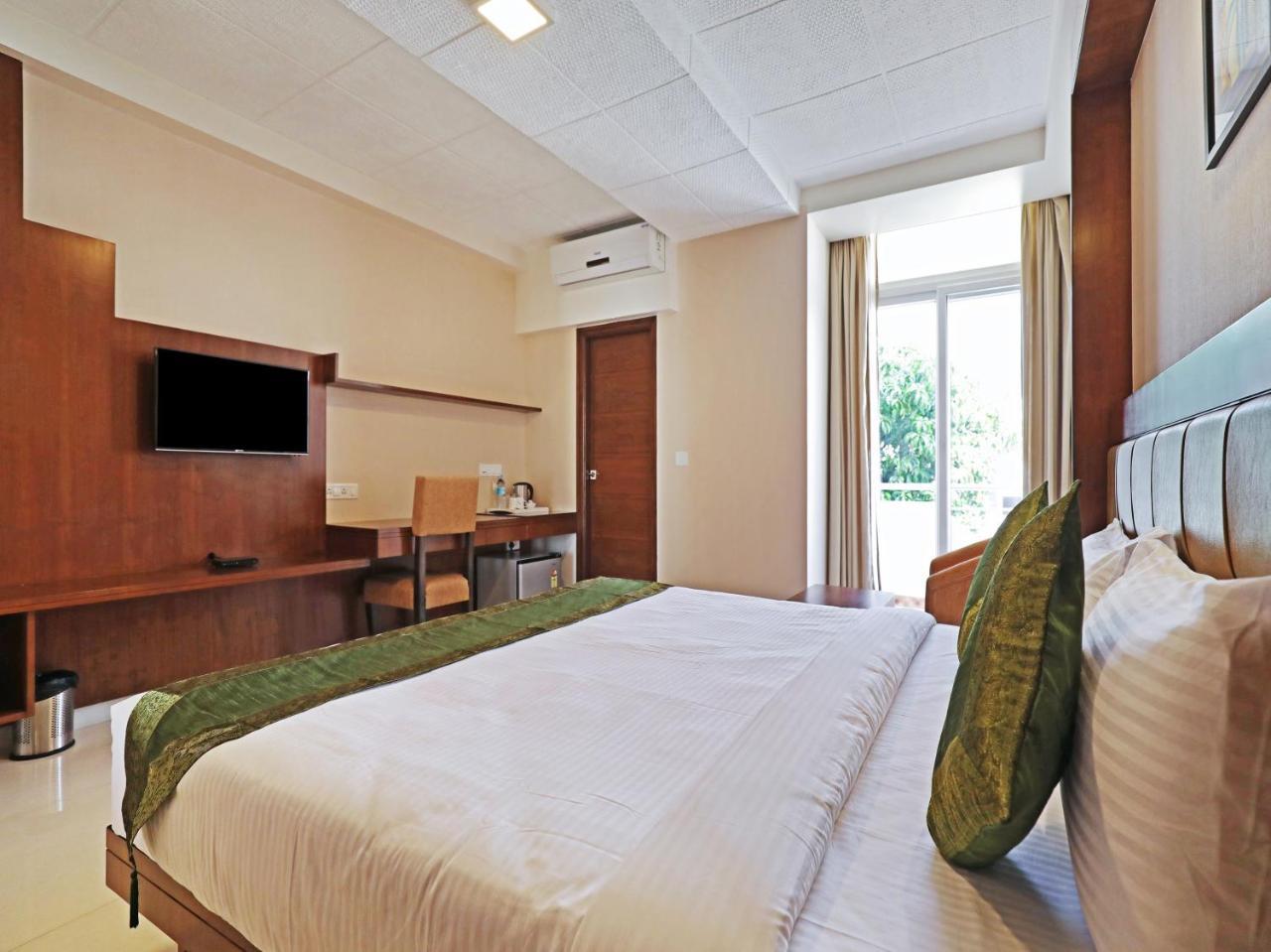 Hotel Treebo Akshaya Bull Temple à Bangalore Extérieur photo